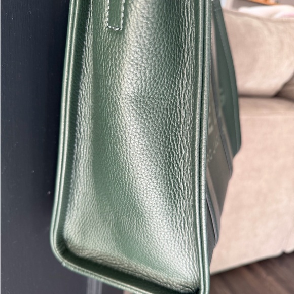 Marc Jacobs The Leather Medium Tote in Ivy - Picture 4 of 9